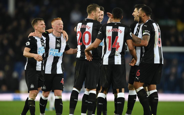 Още един отбор на Острова тренира