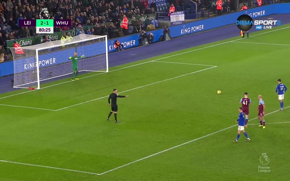 Отборът на Лестър поведе с 3:1 при домакинството на Уест