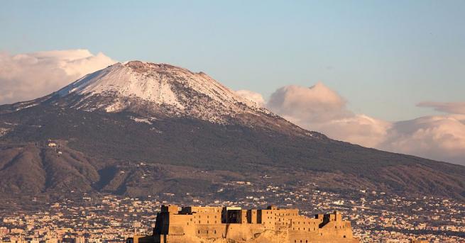 Екстремната жега от изригването на вулкана Везувий в Италия е