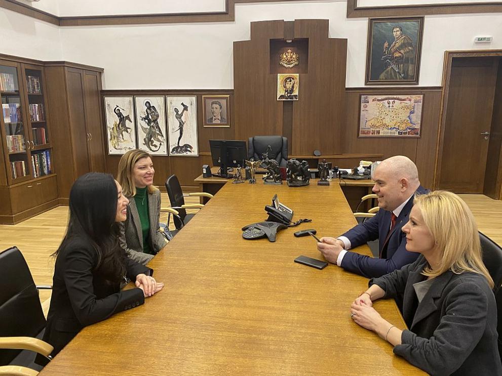  Гешев Джесика Ким 