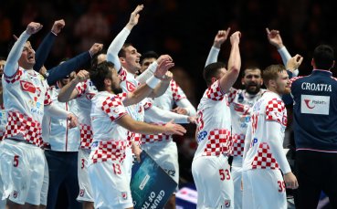Хърватия се класира по драматичен начин за финал на Европейското