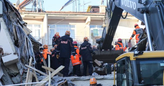 По последни данни на турските медии броят на загиналите вече