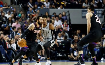 Отборите на Сан Антонио Спърс и Торонто Раптърс почетоха баскетболната