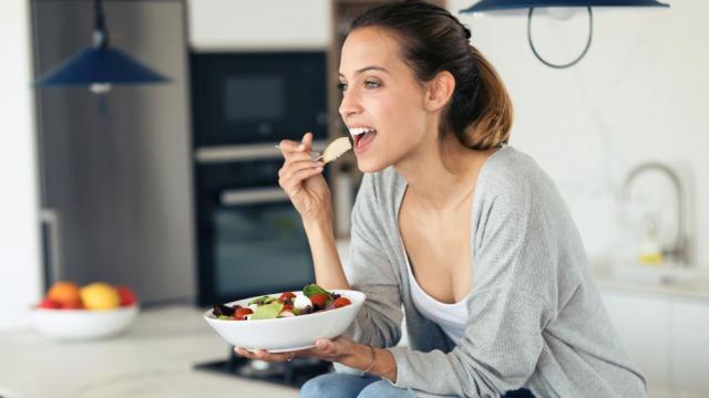 Живот в изолация без излишни килограми – как лесно да го постигнем