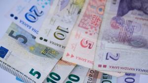 Левът е прикрепен към еврото курсът е фиксиран В България
