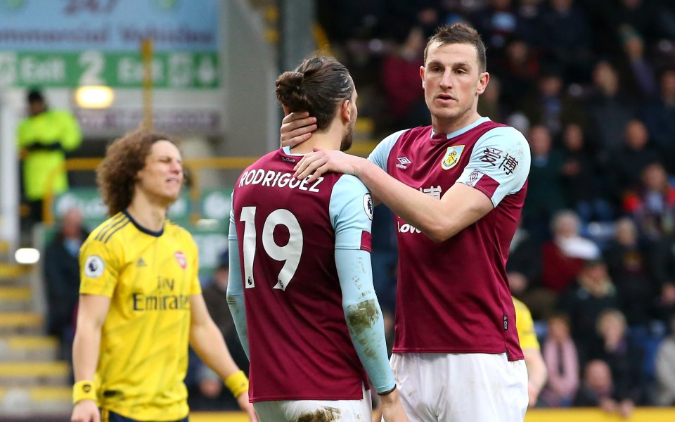 Бърнли е под пълна изолация. Клубът затвори стадиона си. Всички