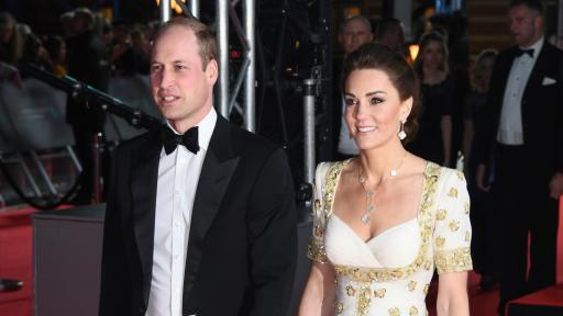  <p><strong>Кейт </strong>прикова погледите, заложи&nbsp;на<strong>&nbsp;стара рокля</strong></p> 