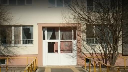  <p>Скандално, само че по закон, стопираха тока на блок със слепи</p> 