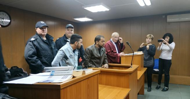 Пловдивският окръжен съд върна на прокуратурата делото срещу 19 годишен младеж