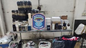 Задържаха над 4400 фалшиви стоки на Митница Русе при проверки
