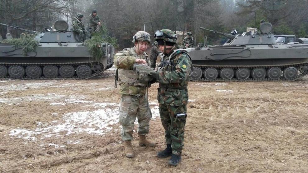 български военнослужещи обучение Германия военни България