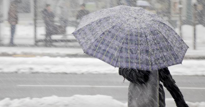 България Опасно време и снежни виелици в цялата страна Изненадва