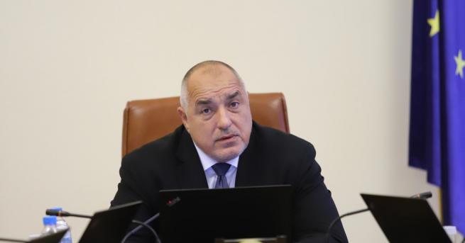 България Борисов Ние не воюваме с никого Според управляващите президентът