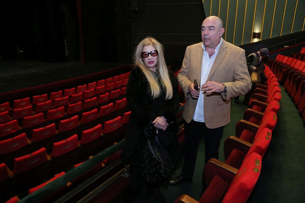  Сатиричен спектакъл Стоянка Мутафова 