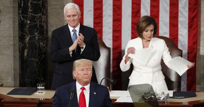 Президентът на САЩ Доналд Тръмп публикува видео в Туитър подигравайки