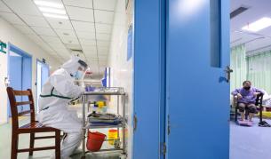 Ново огнище на COVID-19 в Китай: Стотици селища са под блокада