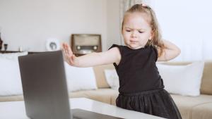 деца компютри интернет