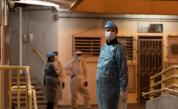  Уволнения в Китай, откакто над 1000 души починаха от вируса 
