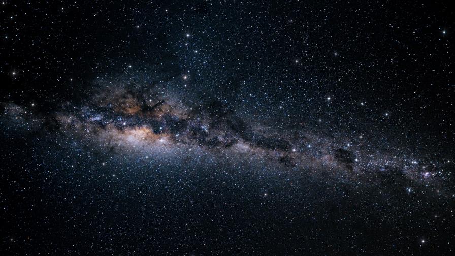 В Млечния път може да има 300 млн. обитаеми планети