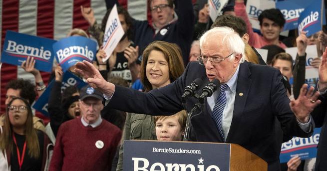 Бърни Сандърс печели първичните избори на демократите в щата Ню