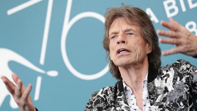 Мик Джагър купи къща за коледен подарък за приятелката си