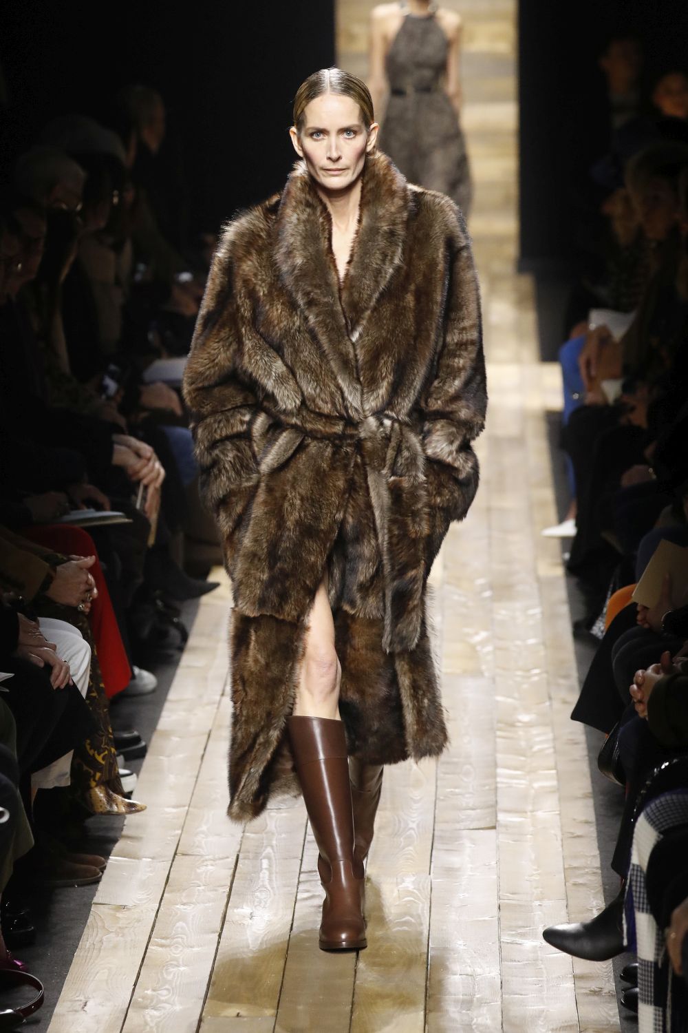 Любим дизайнер на кралица Летисия показа вдъхновението си в Ню Йорк (ГАЛЕРИЯ)