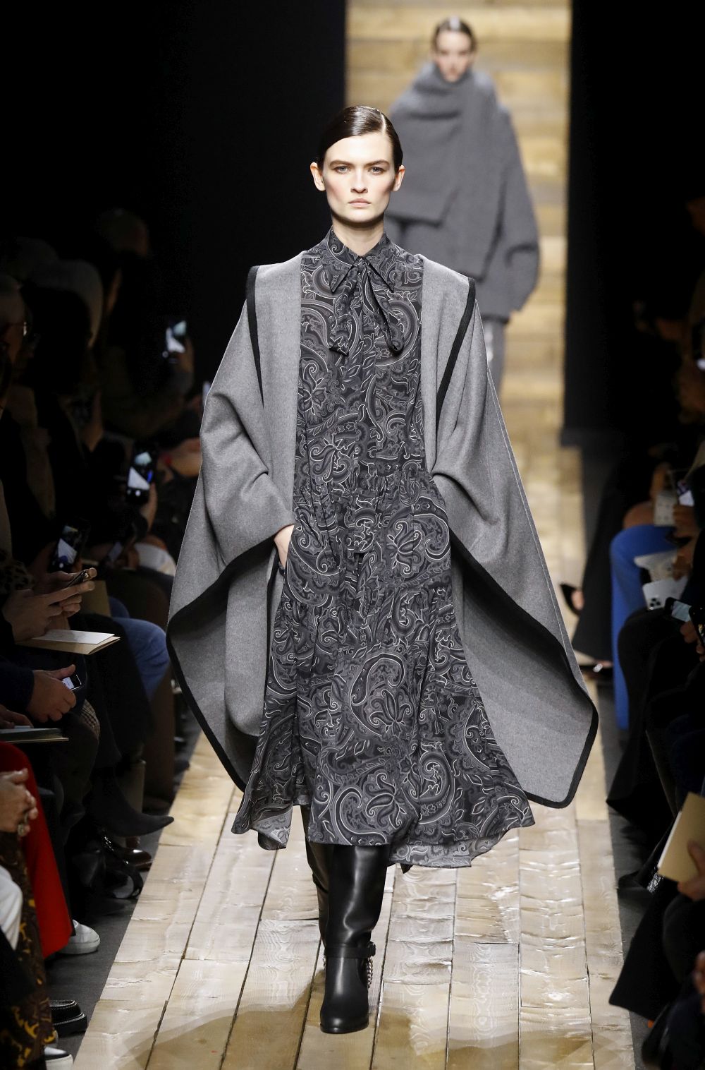 Любим дизайнер на кралица Летисия показа вдъхновението си в Ню Йорк (ГАЛЕРИЯ)