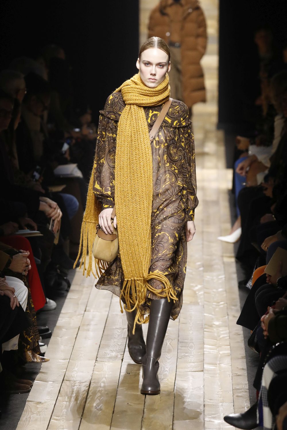 Любим дизайнер на кралица Летисия показа вдъхновението си в Ню Йорк (ГАЛЕРИЯ)