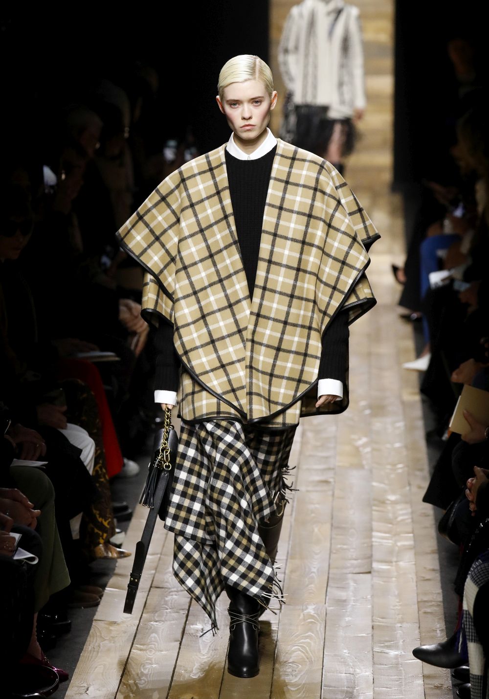 Любим дизайнер на кралица Летисия показа вдъхновението си в Ню Йорк (ГАЛЕРИЯ)