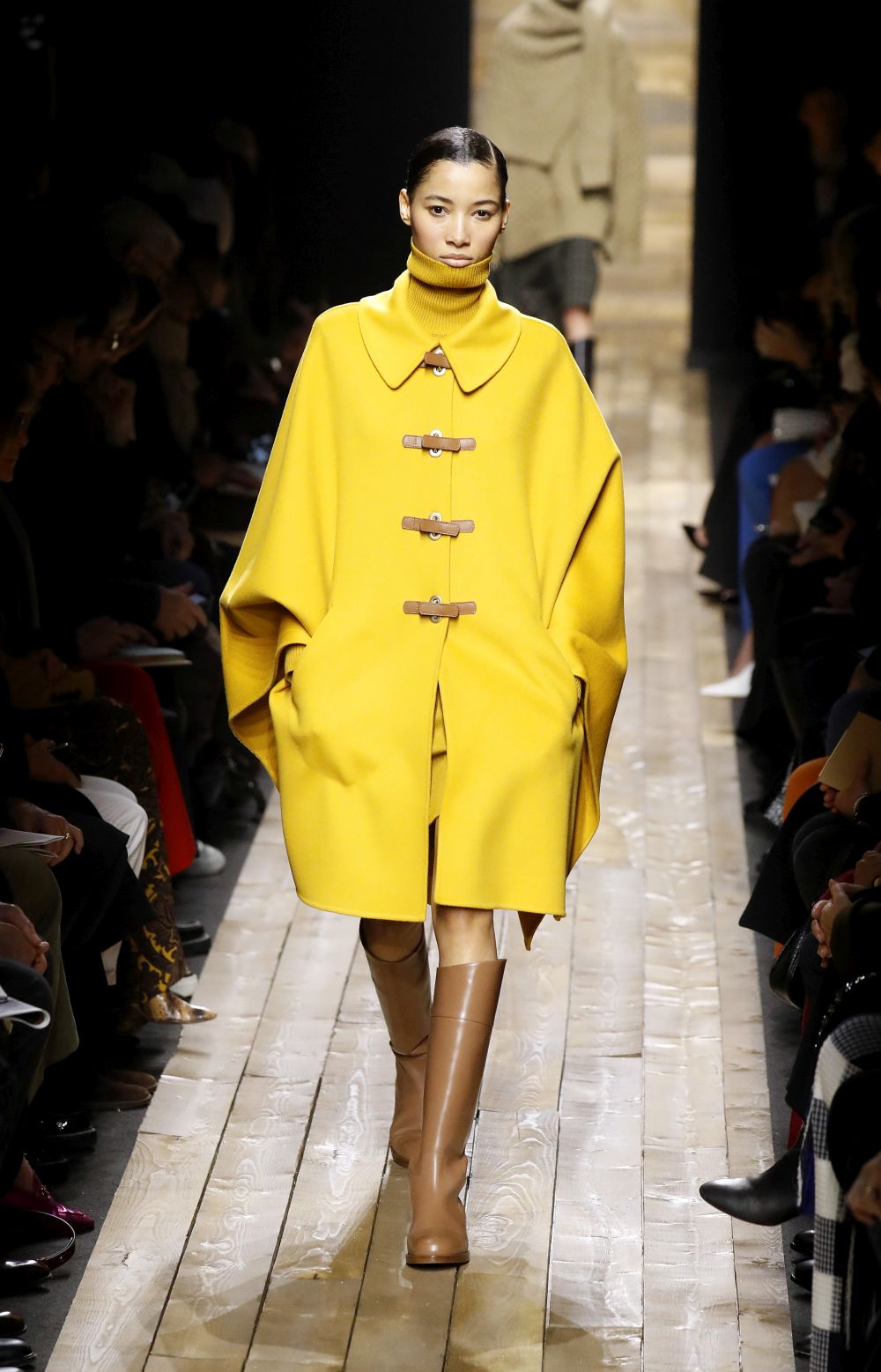 Любим дизайнер на кралица Летисия показа вдъхновението си в Ню Йорк (ГАЛЕРИЯ)