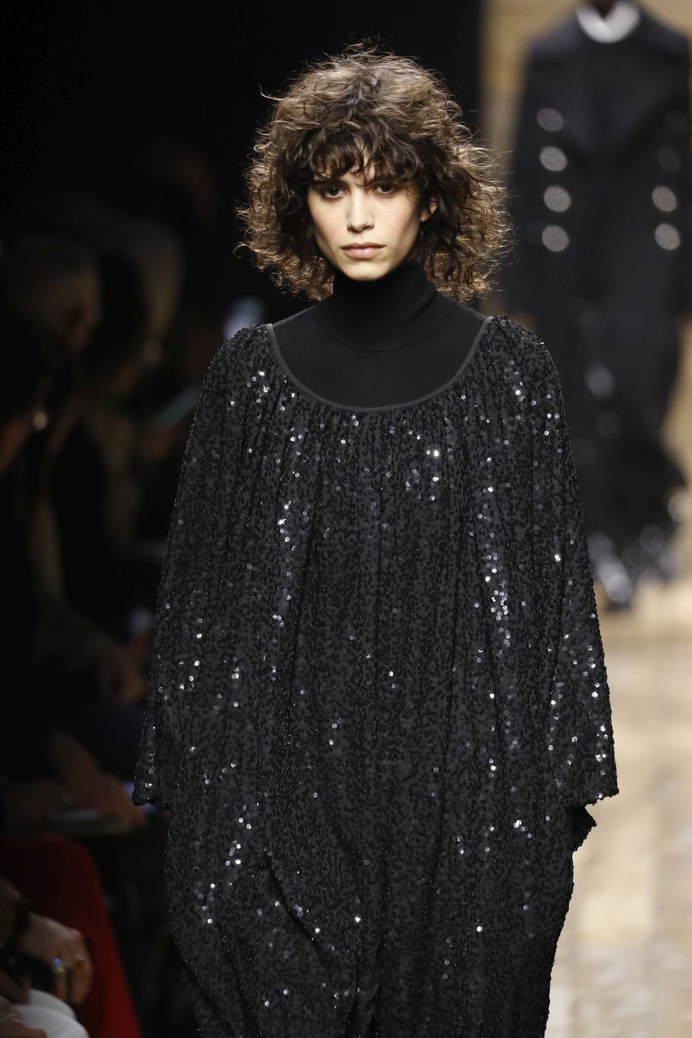 Любим дизайнер на кралица Летисия показа вдъхновението си в Ню Йорк (ГАЛЕРИЯ)