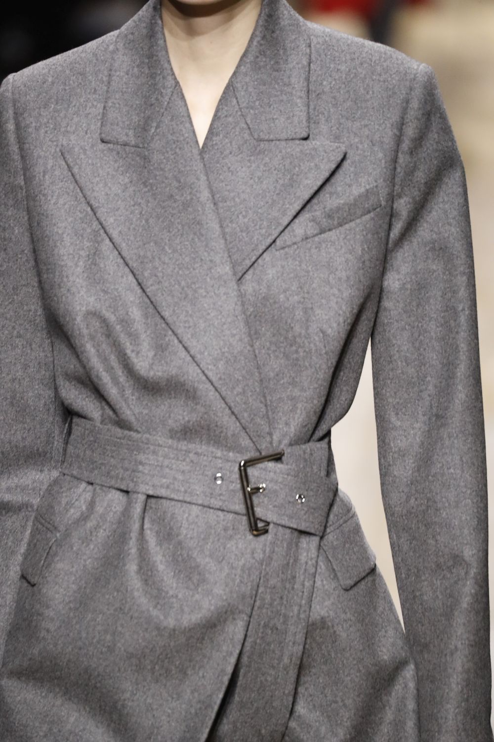 Любим дизайнер на кралица Летисия показа вдъхновението си в Ню Йорк (ГАЛЕРИЯ)