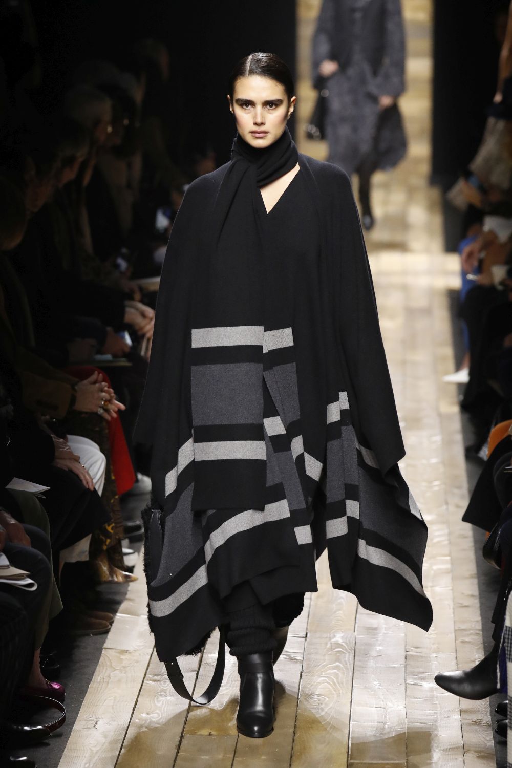 Любим дизайнер на кралица Летисия показа вдъхновението си в Ню Йорк (ГАЛЕРИЯ)