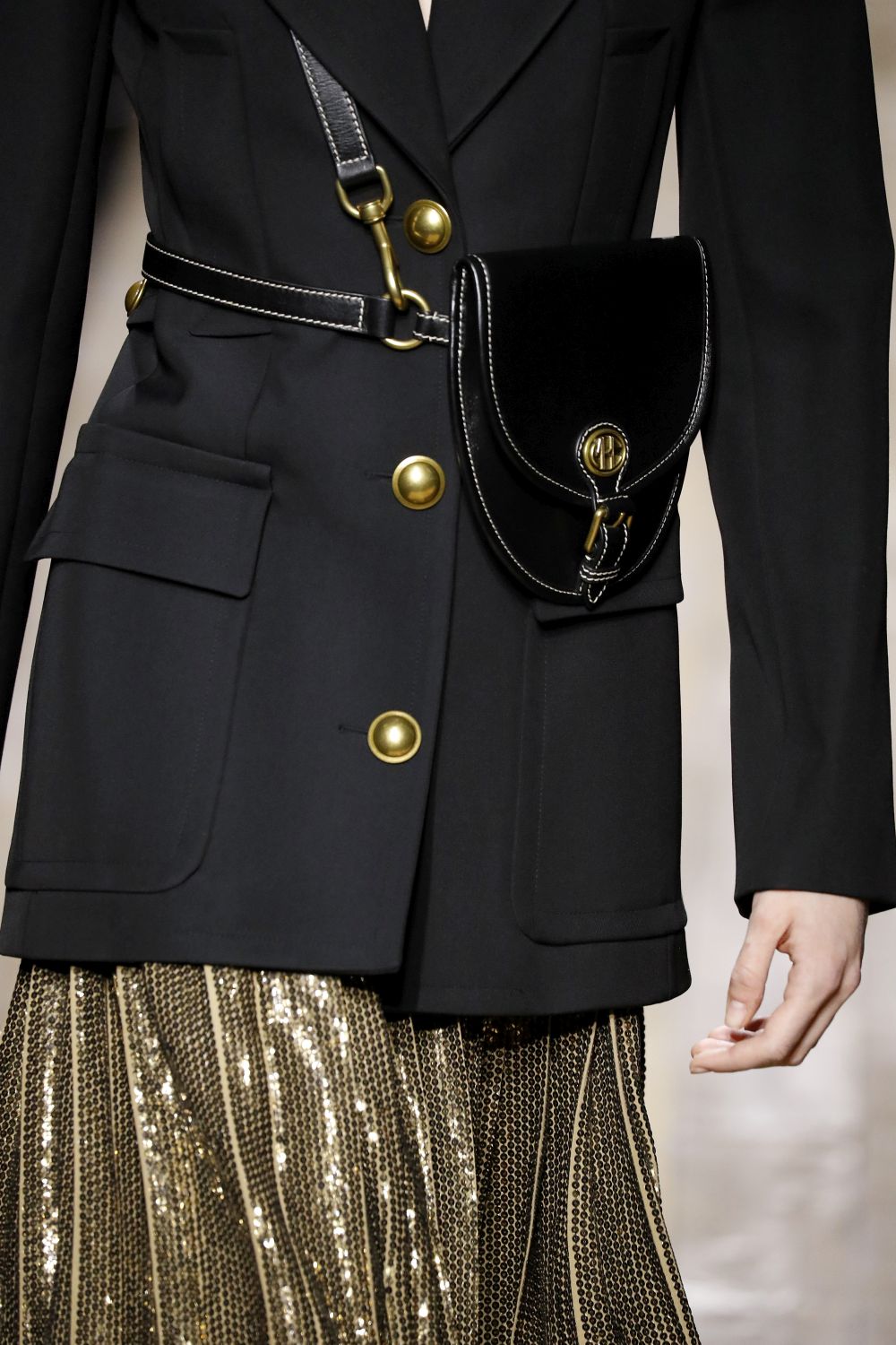 Любим дизайнер на кралица Летисия показа вдъхновението си в Ню Йорк (ГАЛЕРИЯ)