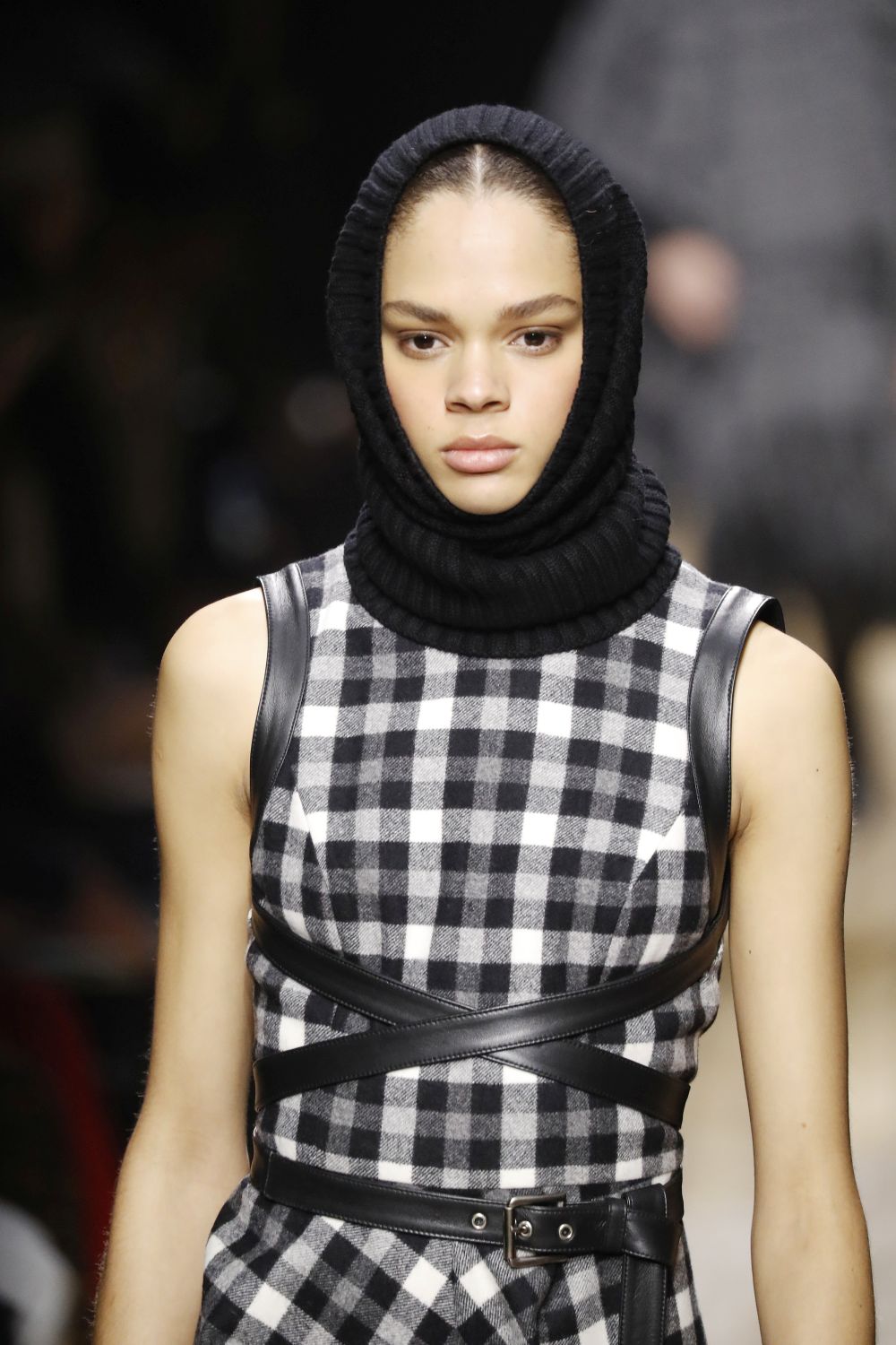 Любим дизайнер на кралица Летисия показа вдъхновението си в Ню Йорк (ГАЛЕРИЯ)