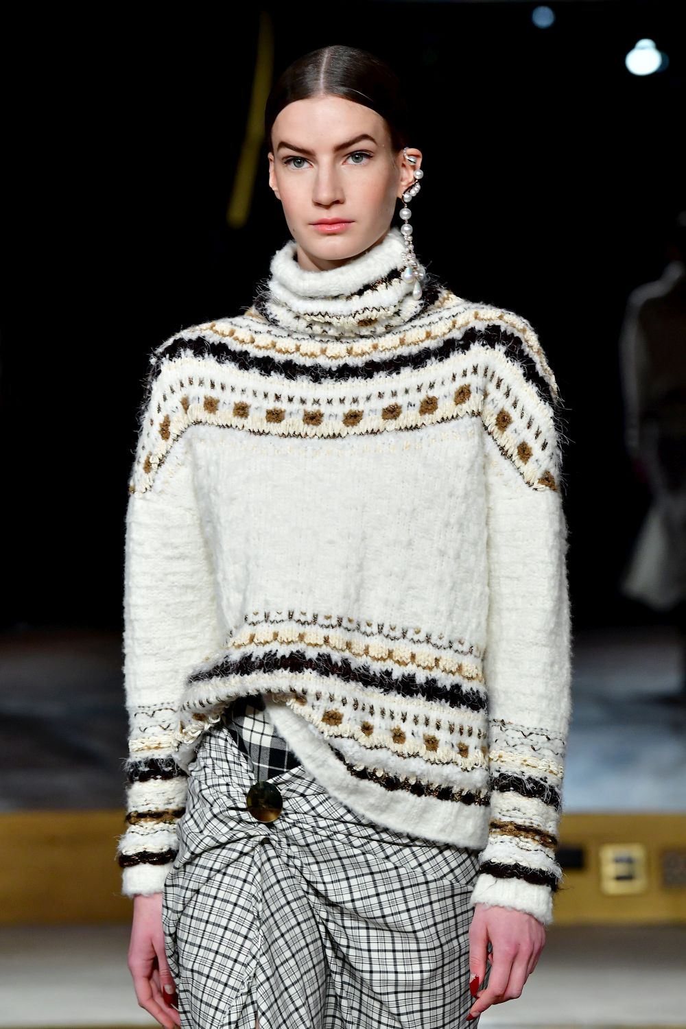 Дизайнер, обличал Мишел Обама, Кейт Мидълтън и Опра Уинфри, избра да почете