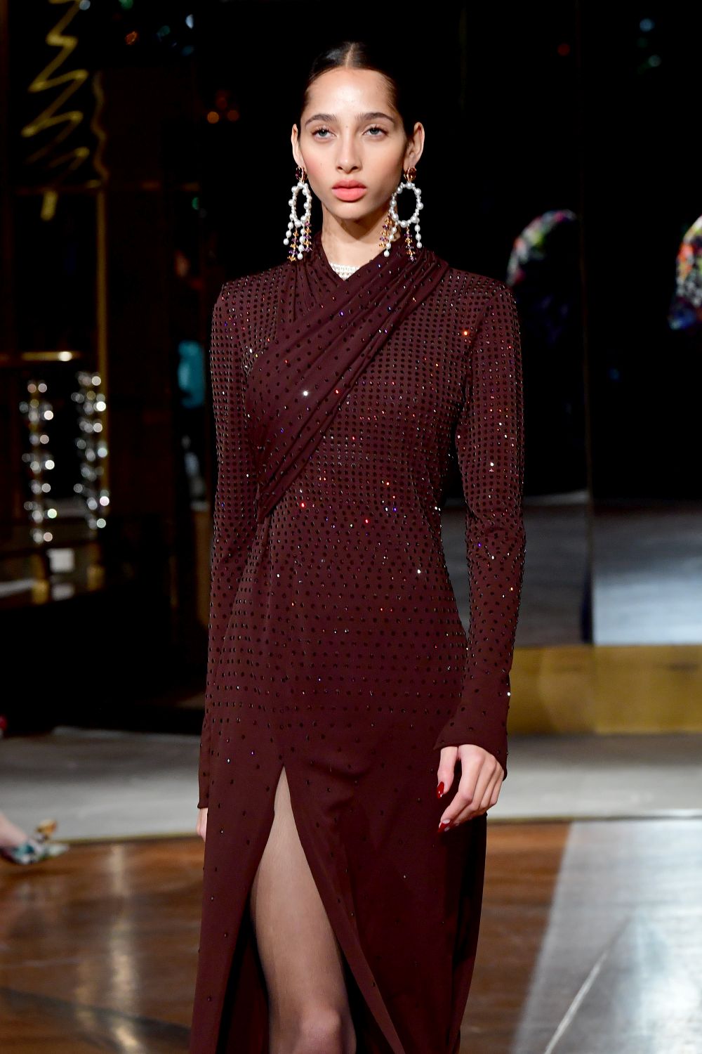 Дизайнер, обличал Мишел Обама, Кейт Мидълтън и Опра Уинфри, избра да почете