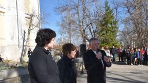 С вълнуваща възстановка припомниха началото на Езикова гимназия в Ловеч