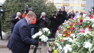 Красимир Каракачанов паметник Васил Левски
