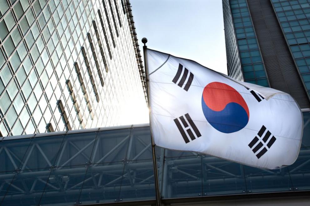 Бивш южнокорейски министър на правосъдието е осъден на две години