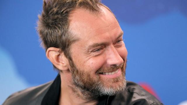 Джъд Лоу и Тайка Уайтити заедно в нов комедиен сериал