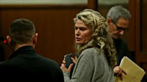 Елена Динева Божков жена съд