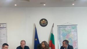 Дани Каназирева винетки