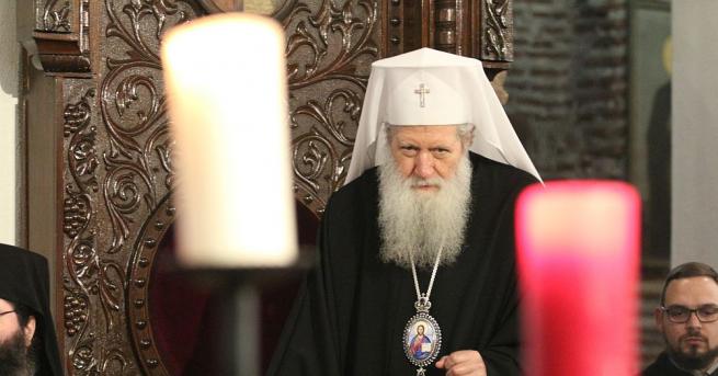 Патриарх Неофит изпрати писмо до митрополитите от Светия синод относно