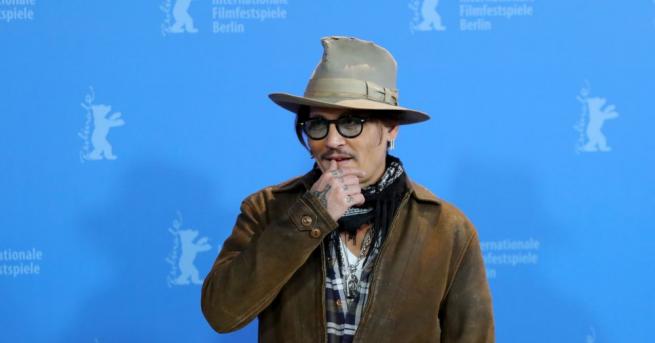 Две бивши любовни на холивудския актьор Джони Деп свидетелстваха в