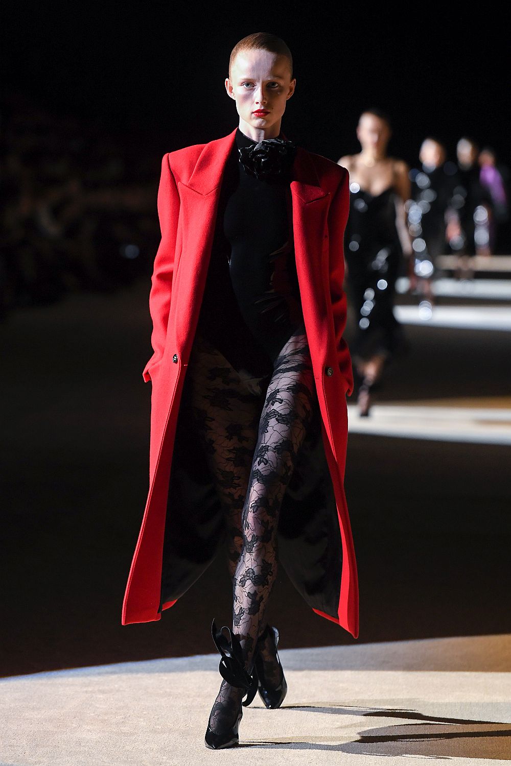 Модна къща Yves Saint Laurent показа колекцията есен/зима 2020-2021 г.