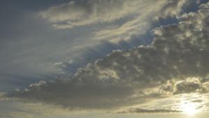 Преди обяд облачността ще е разкъсана над много райони