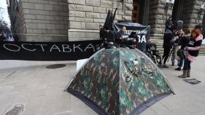 оставка Сачева родители деца с увреждания