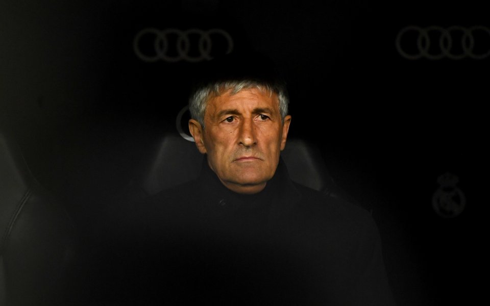 Мениджърът на Барселона Кике Сетиен се извини за постъпката на