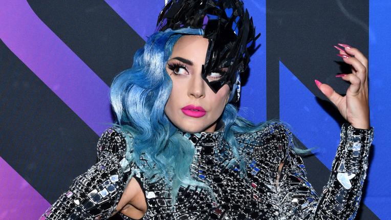  Зашеметяващата Лейди Гага във фотосесия за Vogue 